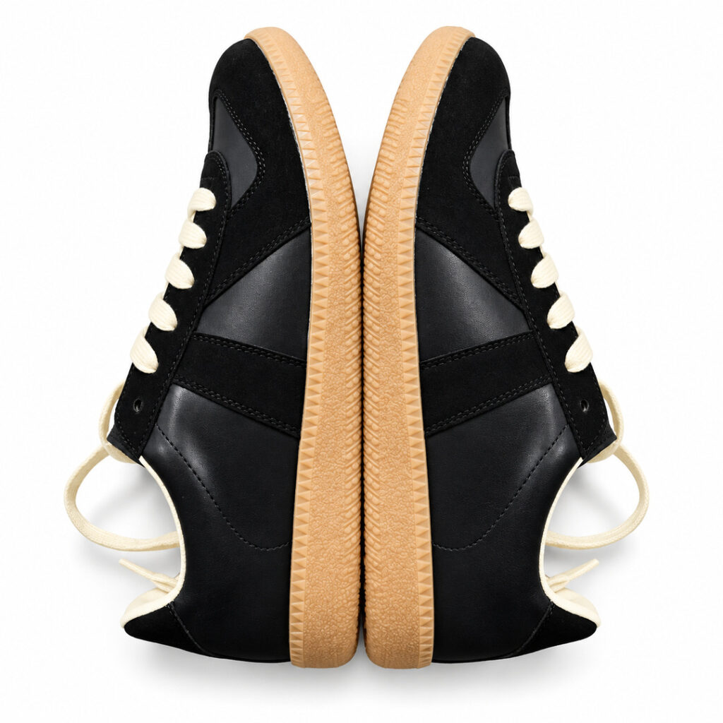 Maison Margiela Replica Low-Top Sneakers-Black 3